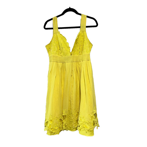 Venus 100% Silk Butterfly embroidery pleated detail Yellow Dress lined size 14 - Picture 2 of 12